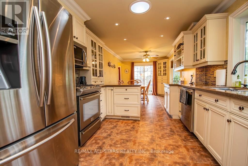 690 POST ROAD Image 10