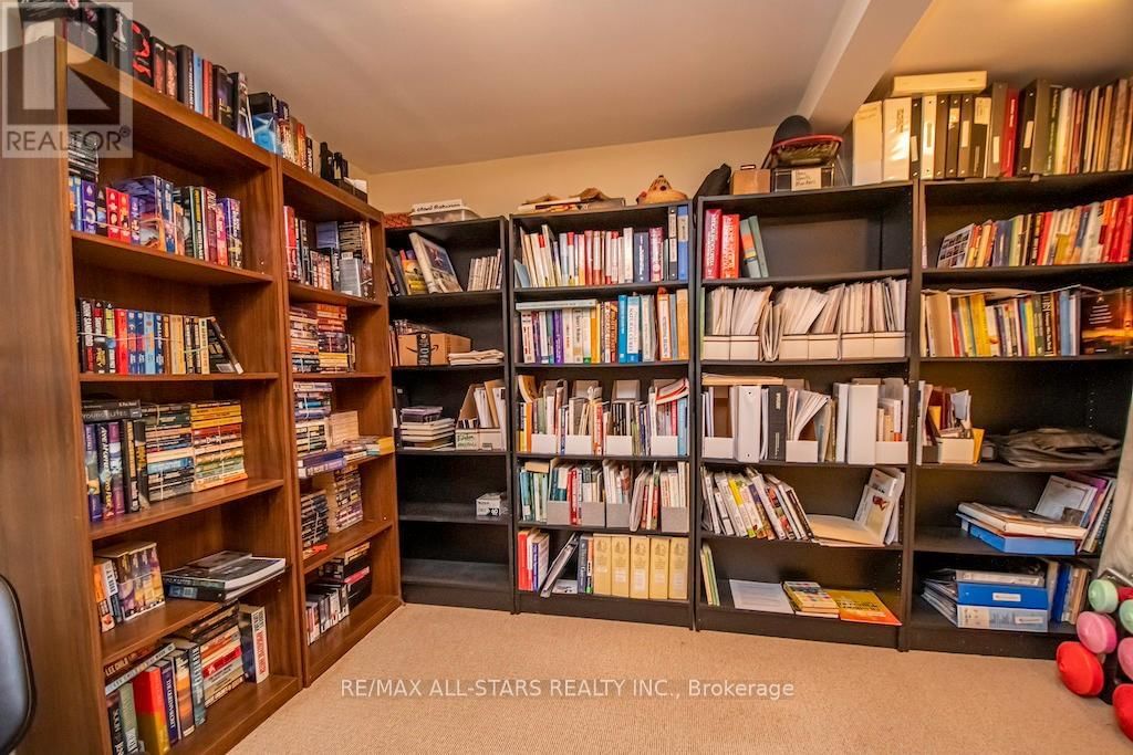 690 POST ROAD Image 28
