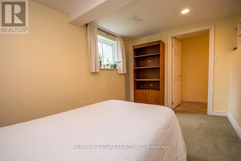 690 POST ROAD Image 30