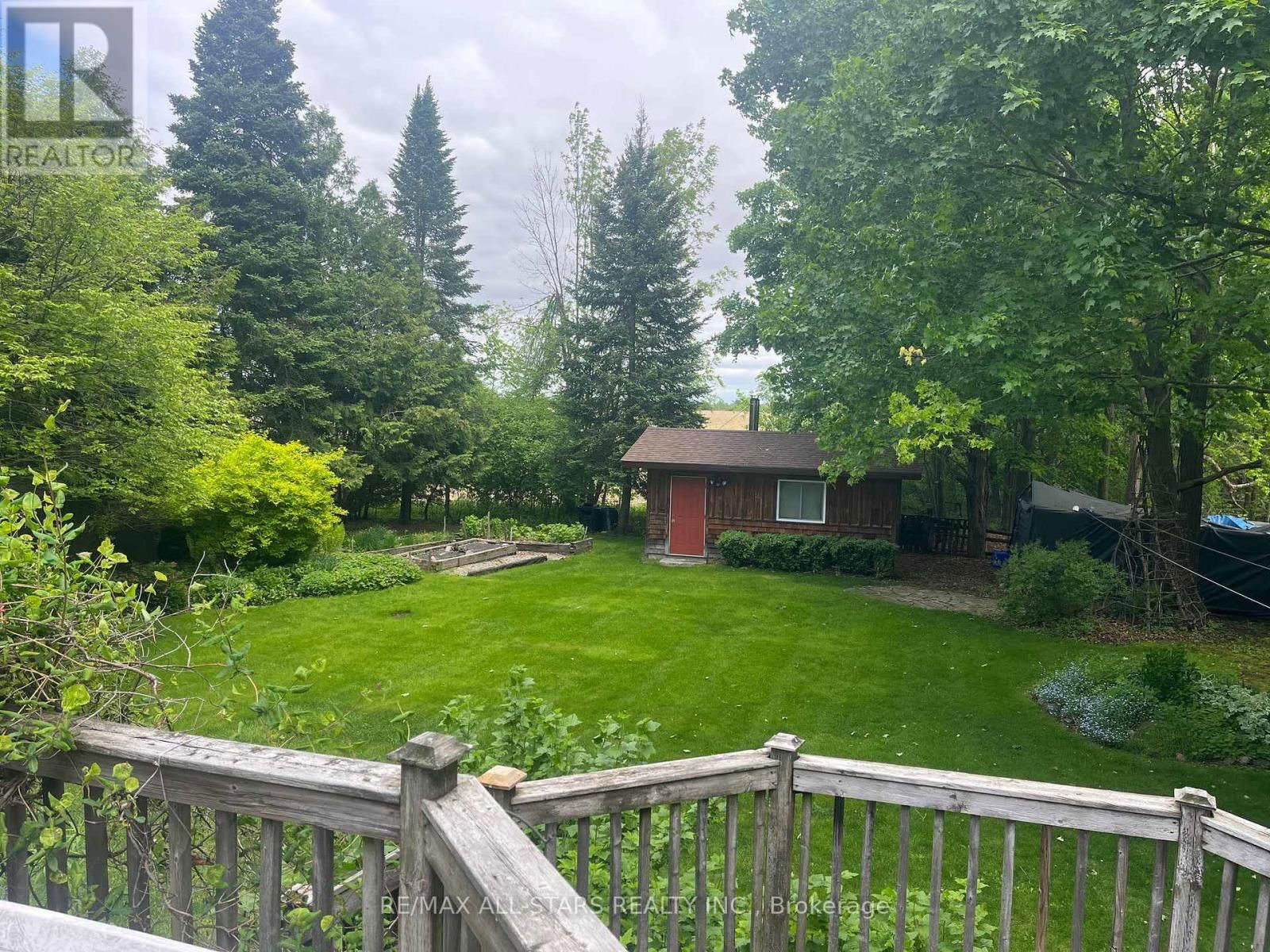 690 POST ROAD Image 35