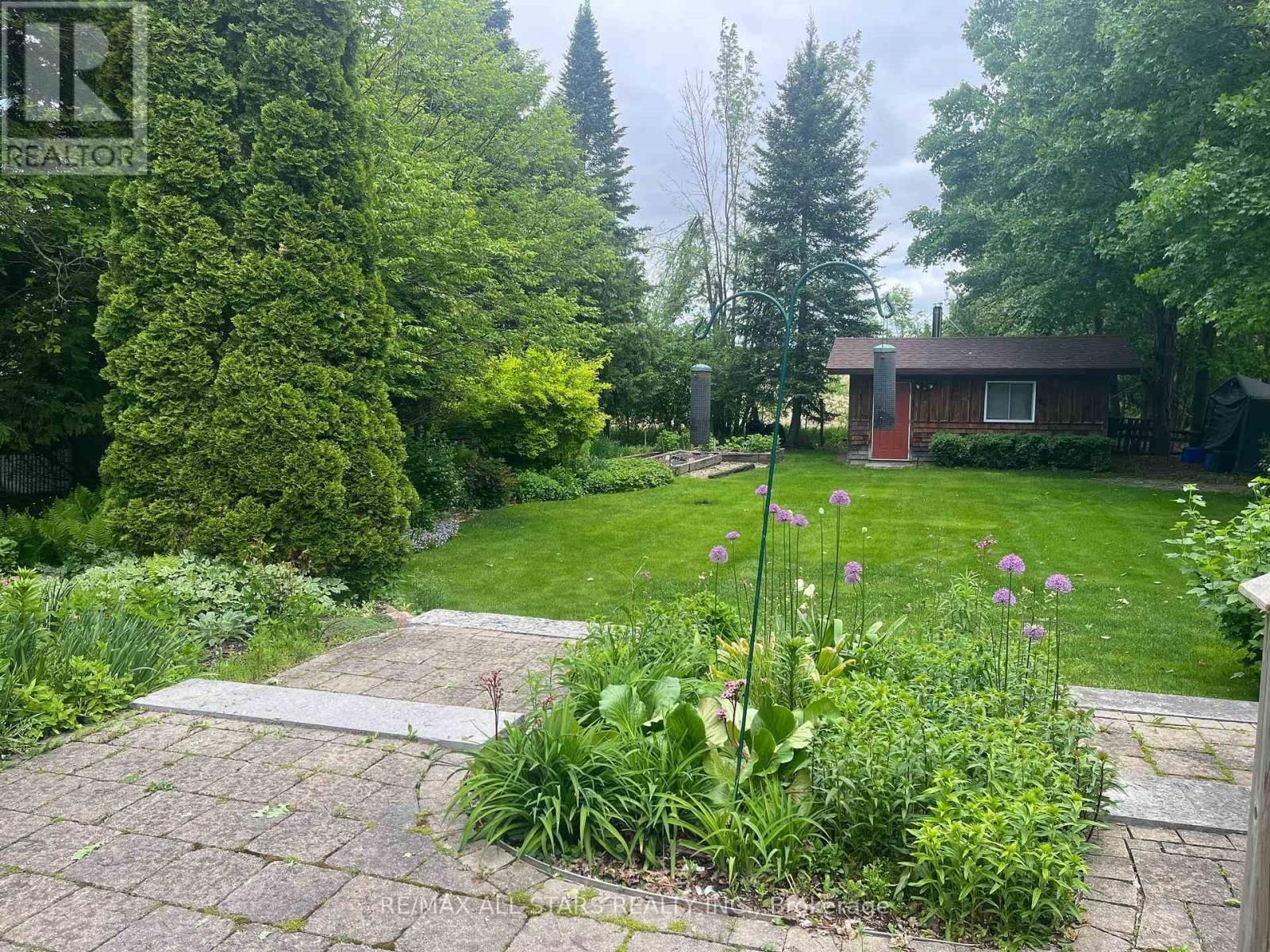 690 POST ROAD Image 37