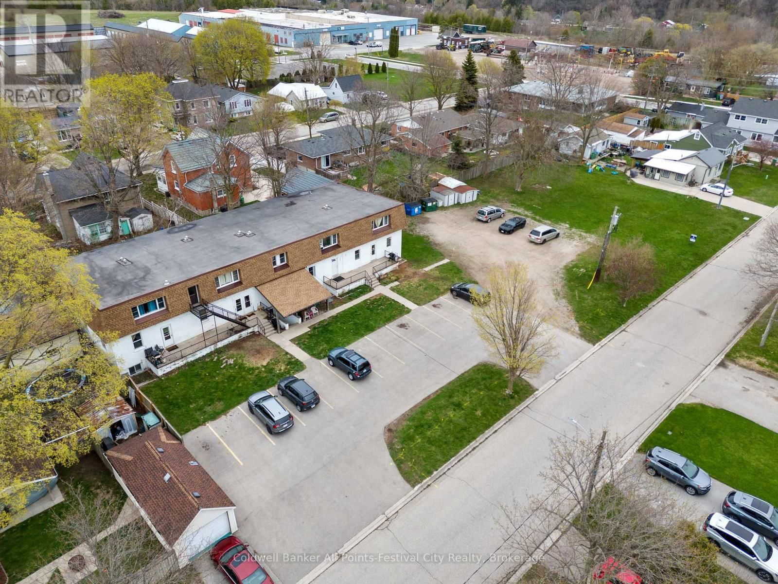 151 BRUCE STREET EAST Image 11