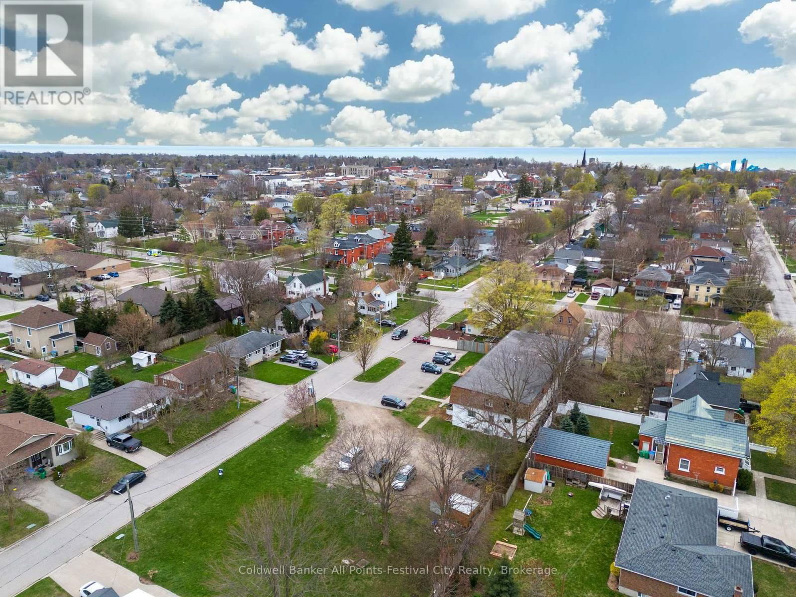 151 BRUCE STREET EAST Image 26