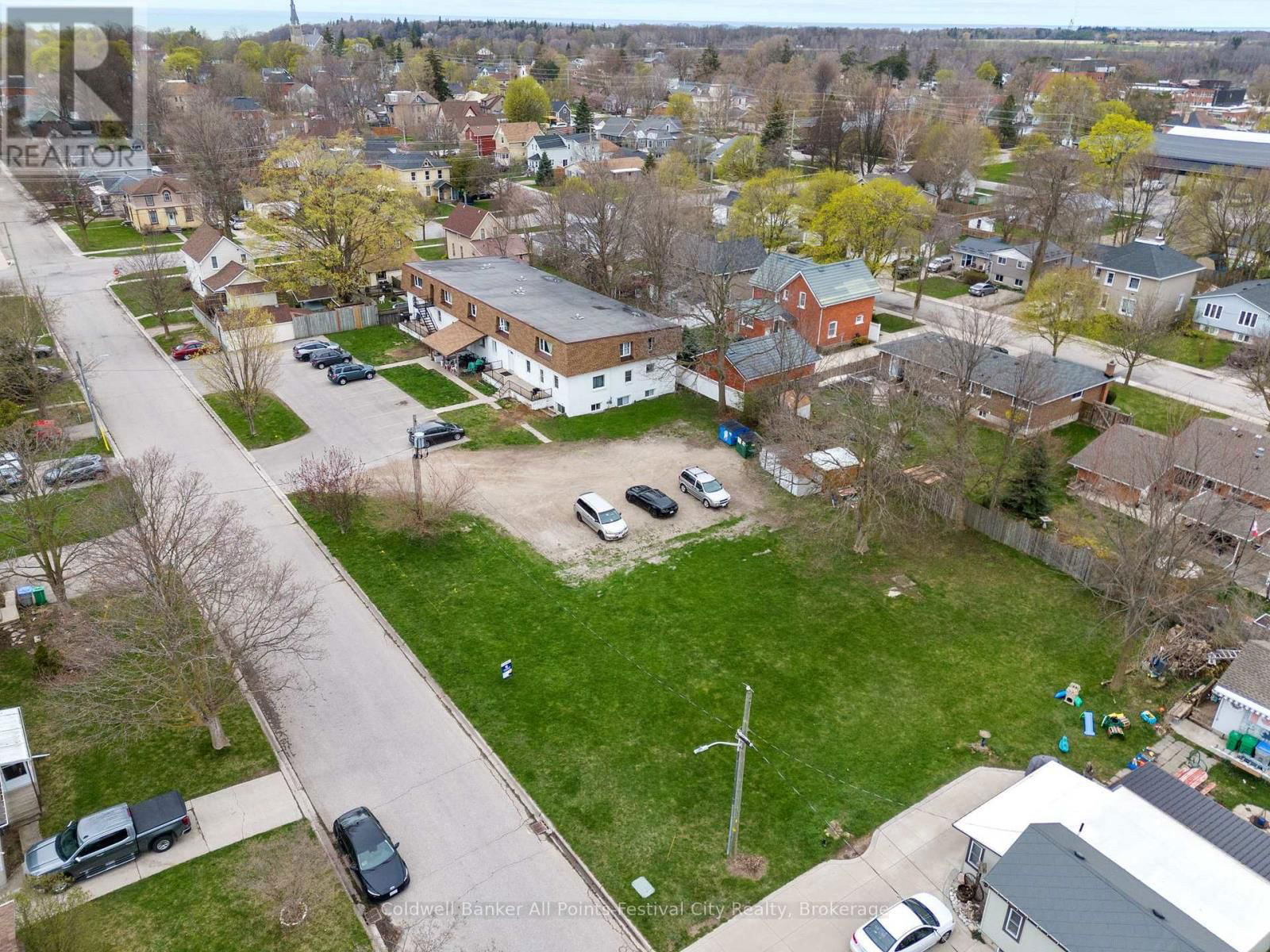 151 BRUCE STREET EAST Image 6