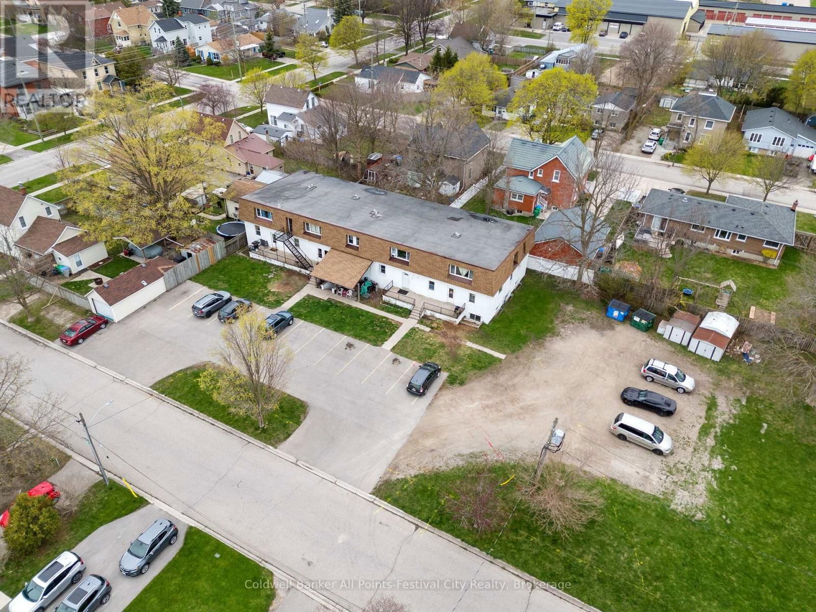 151 BRUCE STREET EAST Image 8