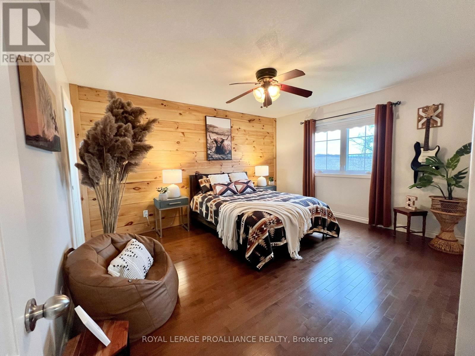 1575 CROOKSTON ROAD Image 12