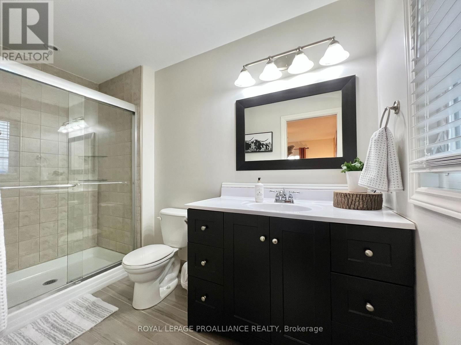 1575 CROOKSTON ROAD Image 14