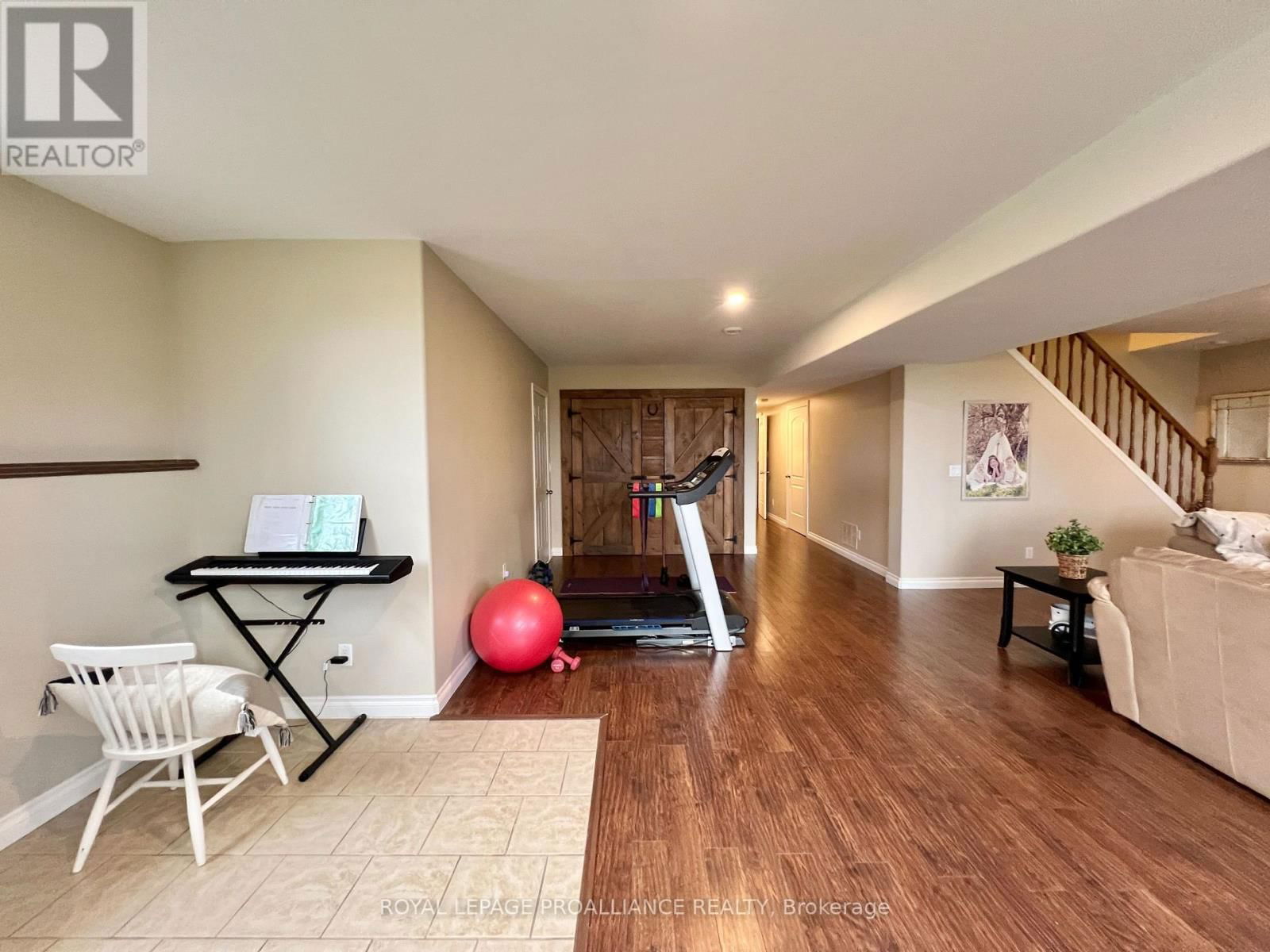 1575 CROOKSTON ROAD Image 22