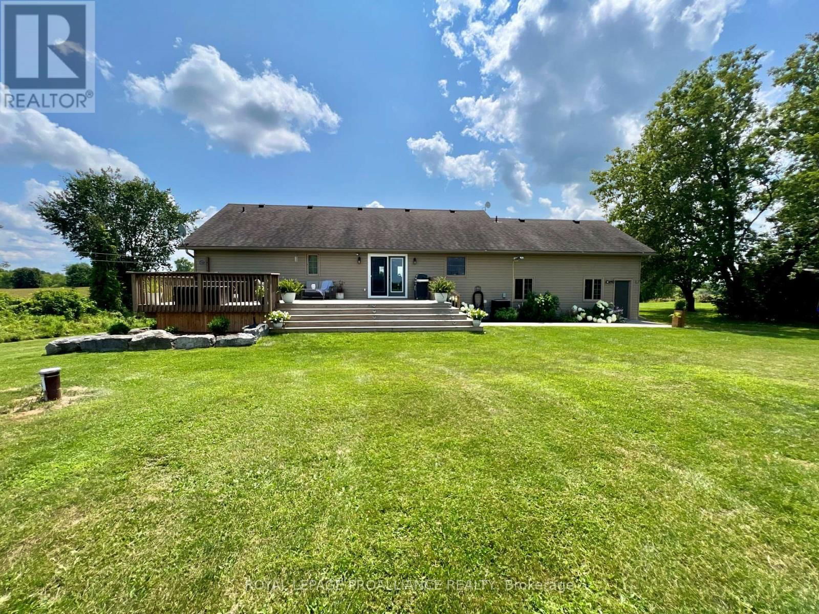 1575 CROOKSTON ROAD Image 28