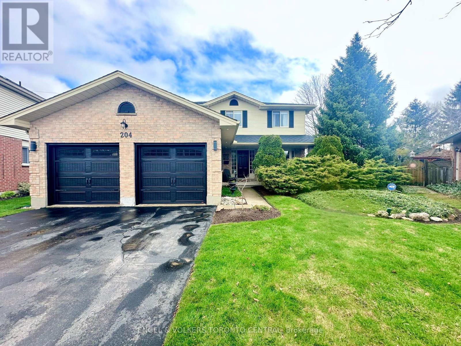 204 KILLARNEY GROVE Image 2