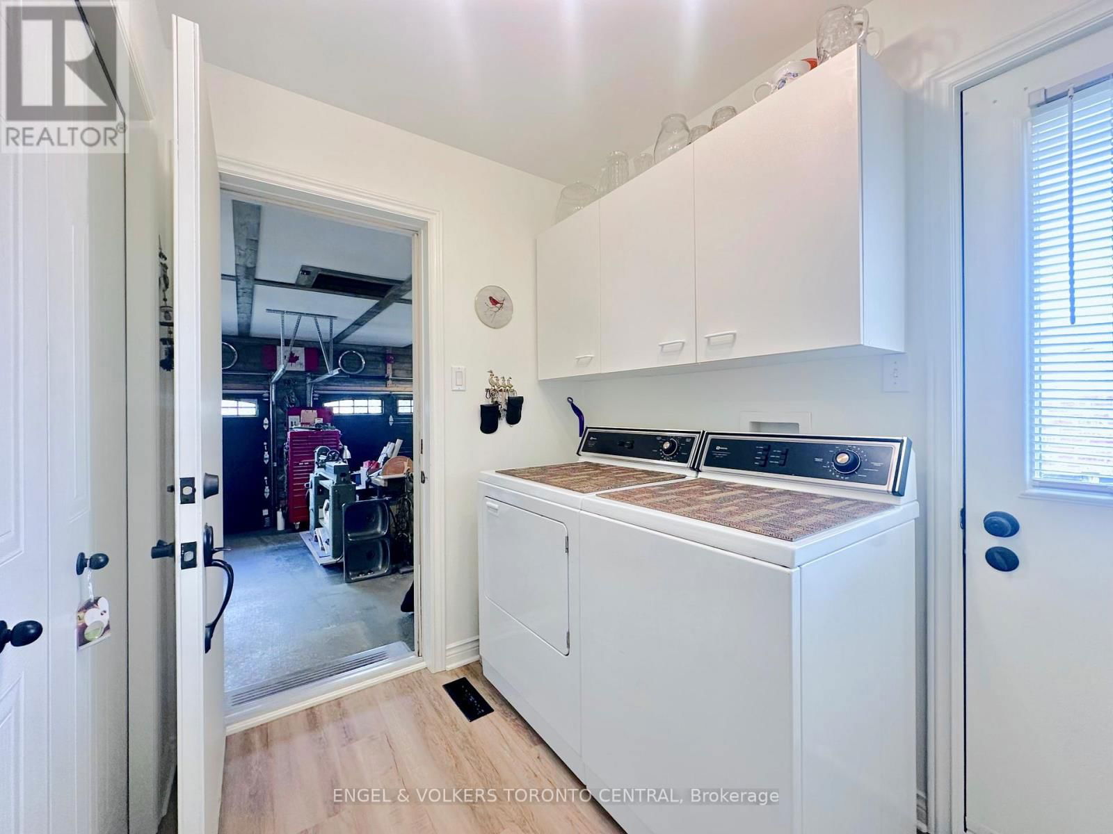 204 KILLARNEY GROVE Image 22