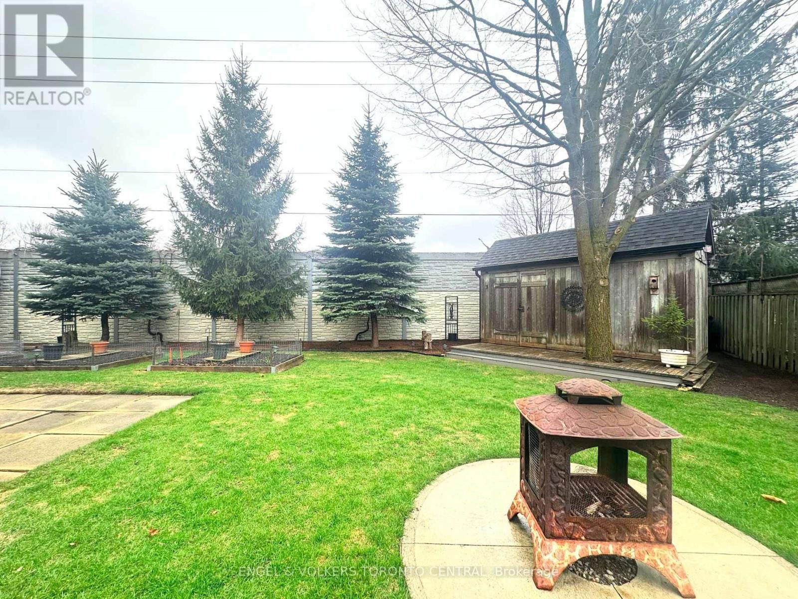 204 KILLARNEY GROVE Image 36