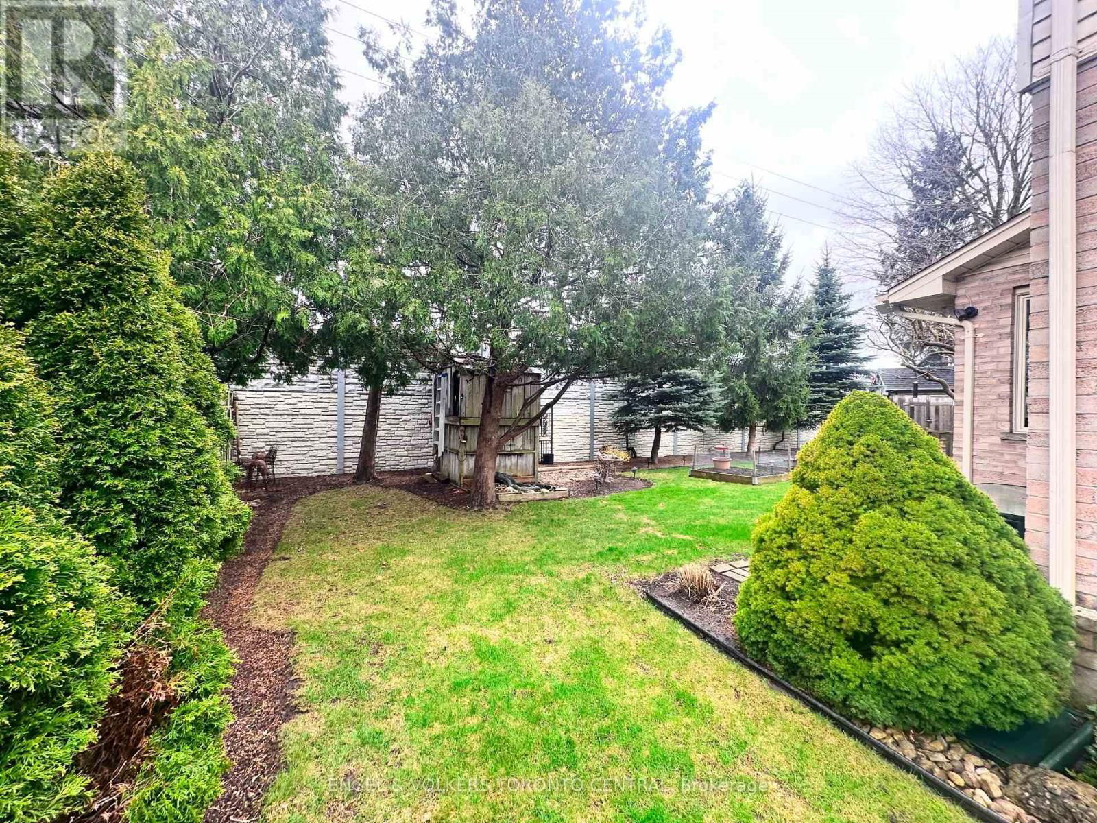 204 KILLARNEY GROVE Image 39