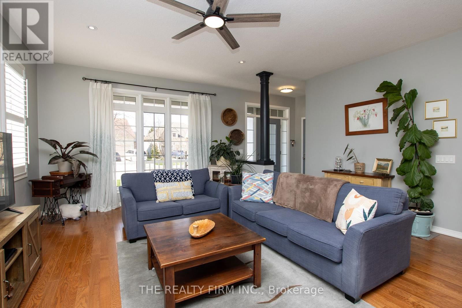 3 RODERICK COURT Image 11