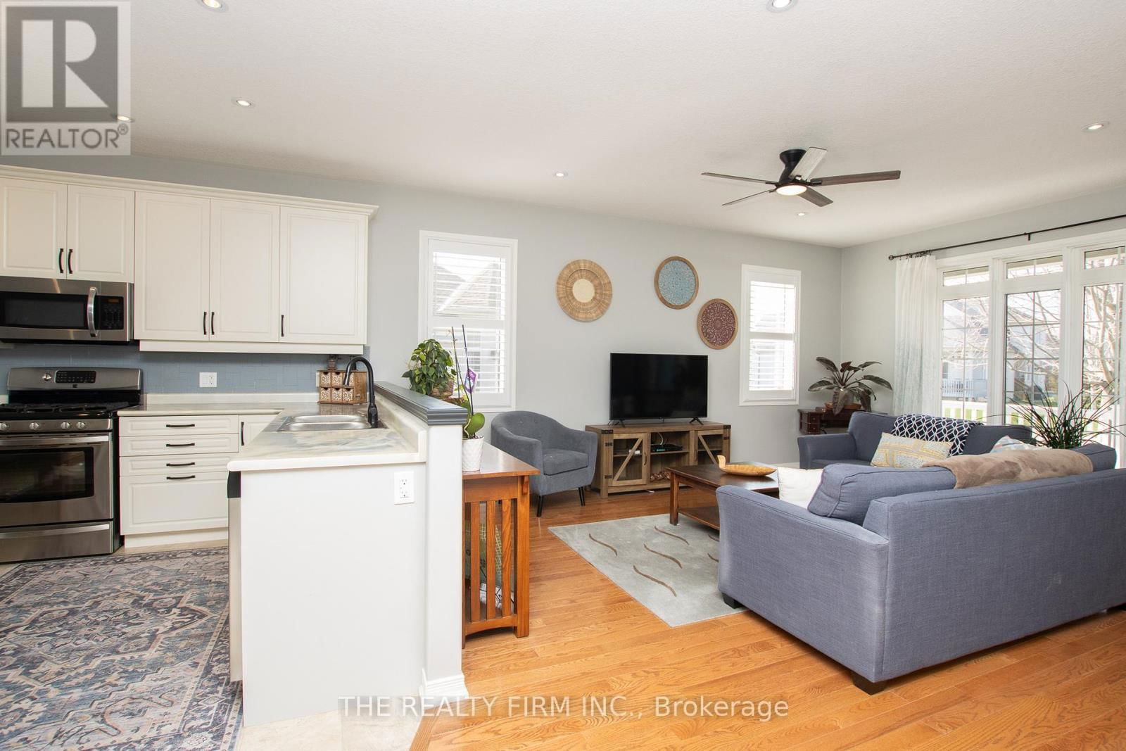 3 RODERICK COURT Image 16