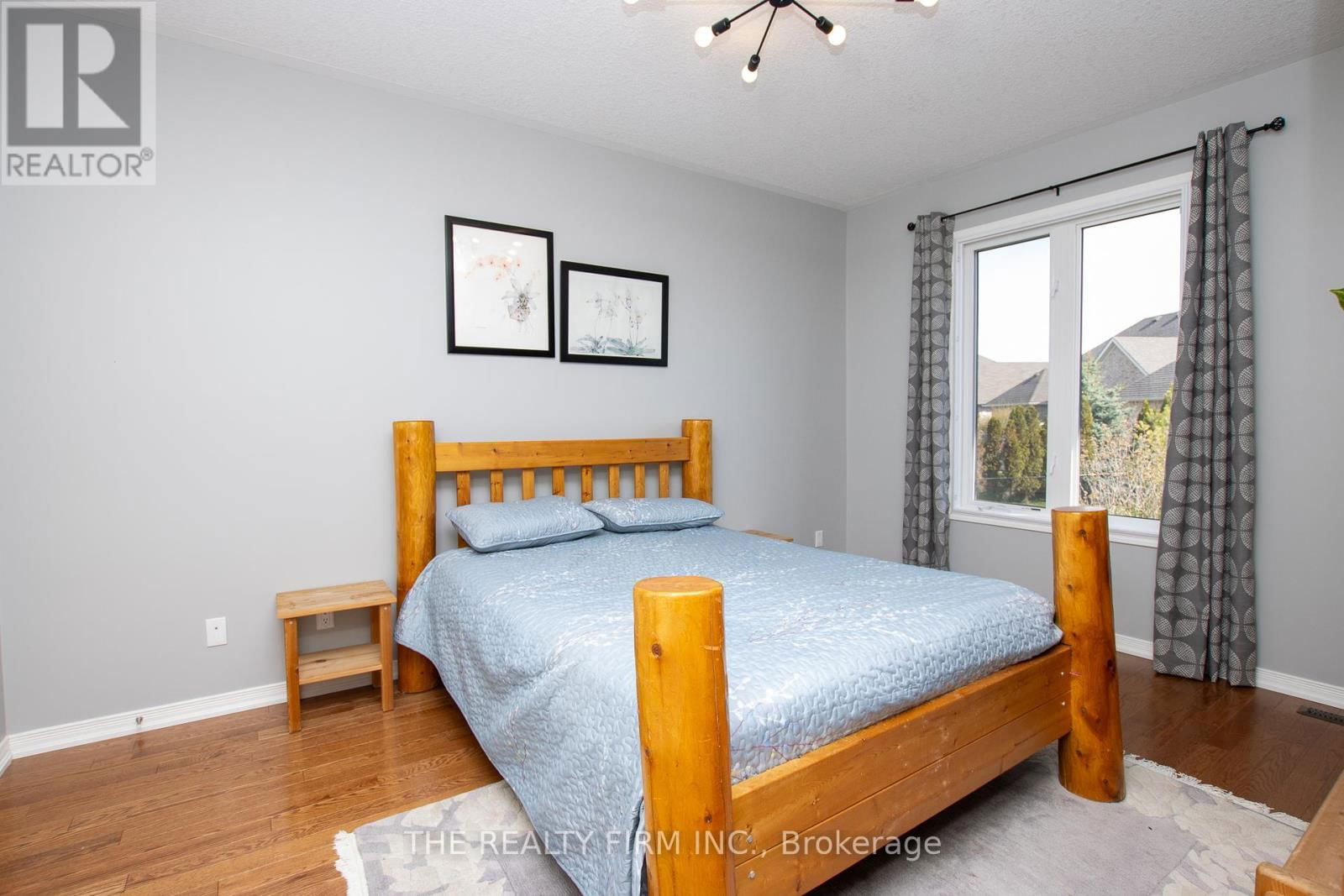 3 RODERICK COURT Image 21