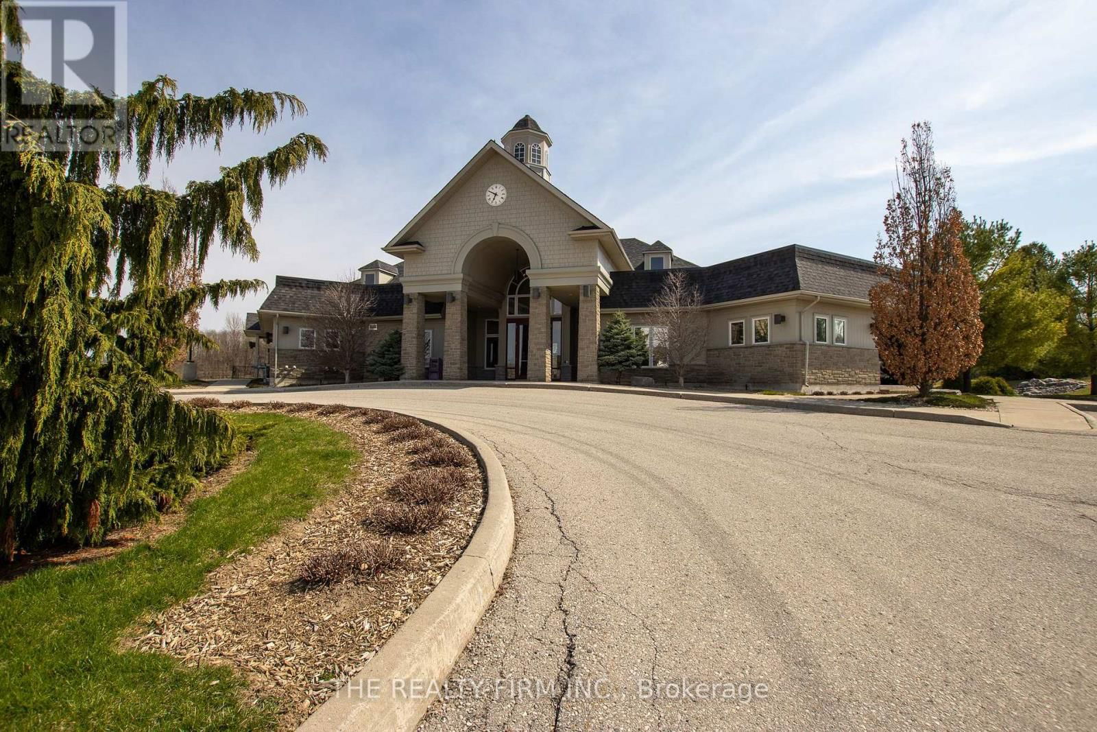 3 RODERICK COURT Image 34