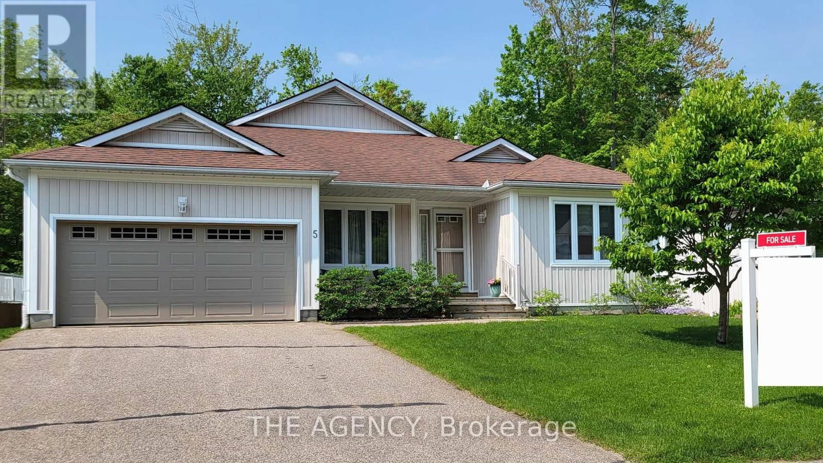 5 SPRINGWOOD CRESCENT Image 1