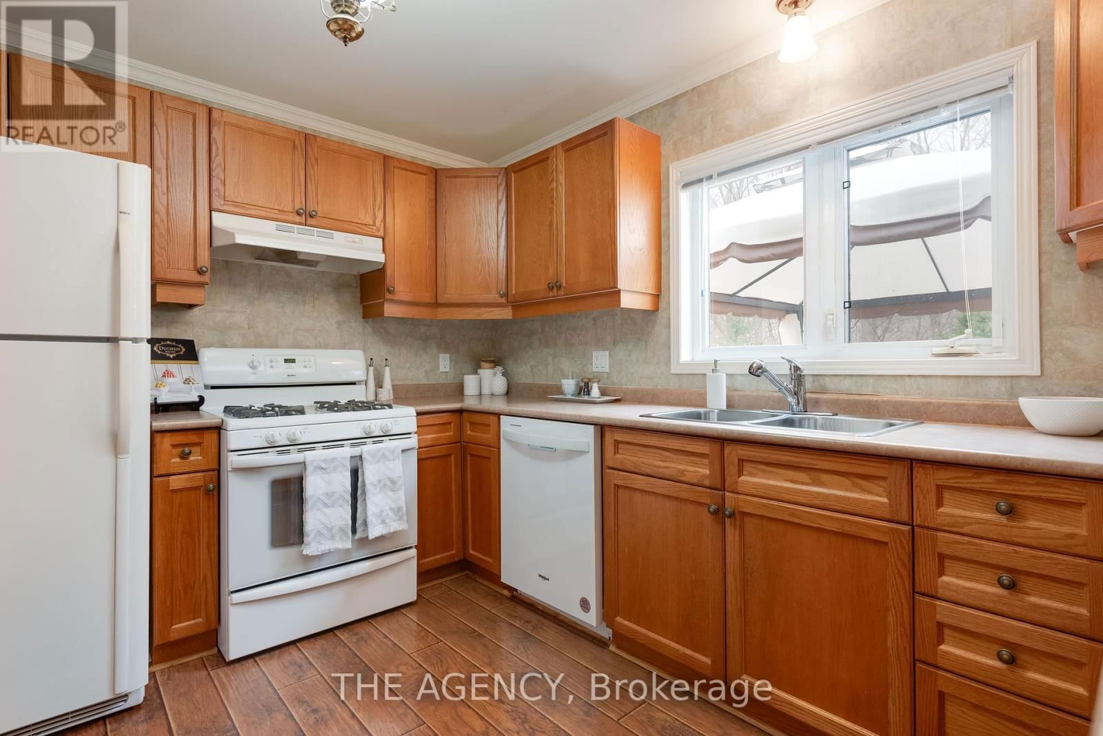 5 SPRINGWOOD CRESCENT Image 6