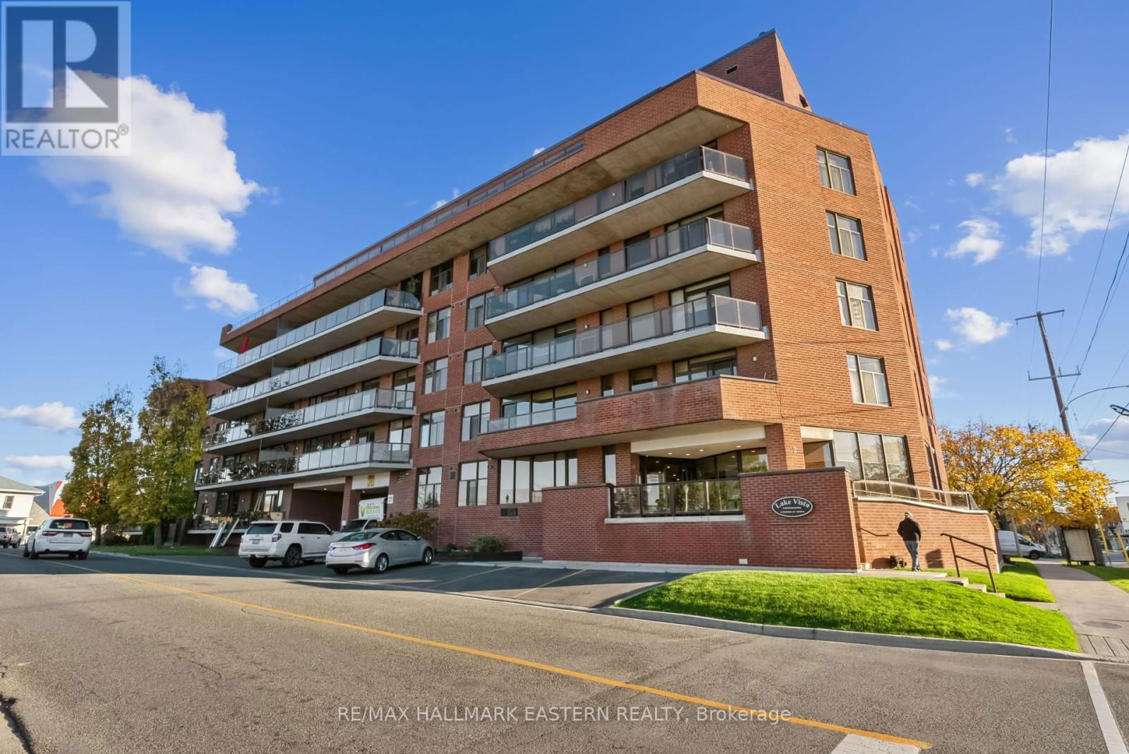 502 - 2 GEORGE STREET NORTH Image 3