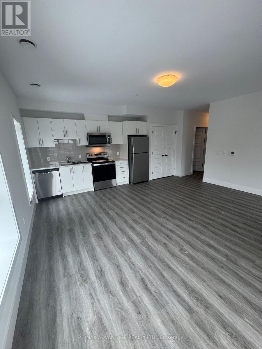 412 - 1000 LACKNER PLACE Image 5