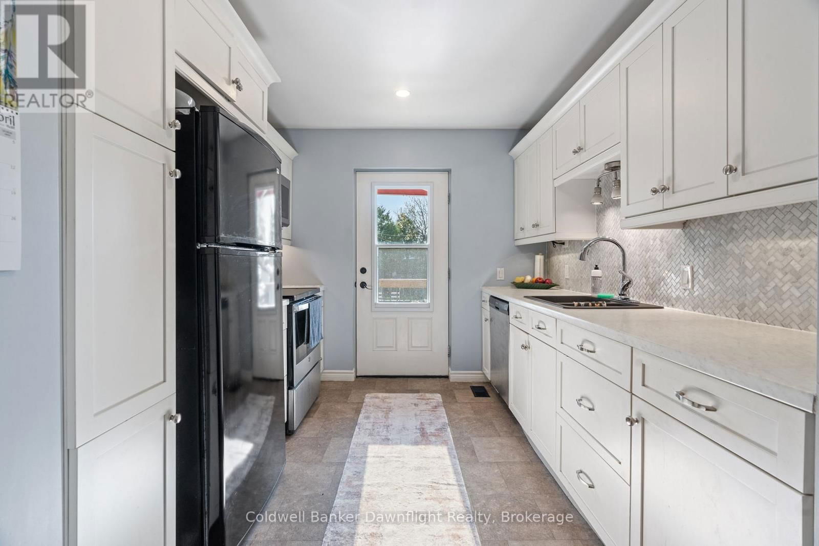 169 ANDREW STREET Image 16