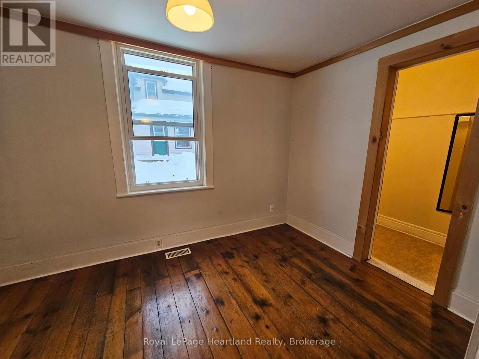 Apt. B - 43 TRAFALGAR STREET Image 8