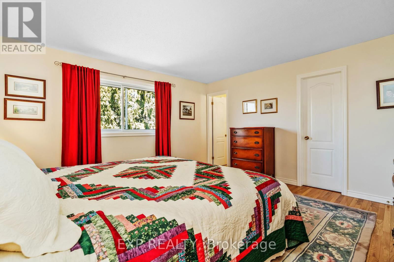 69 LONGDEN PLACE Image 25