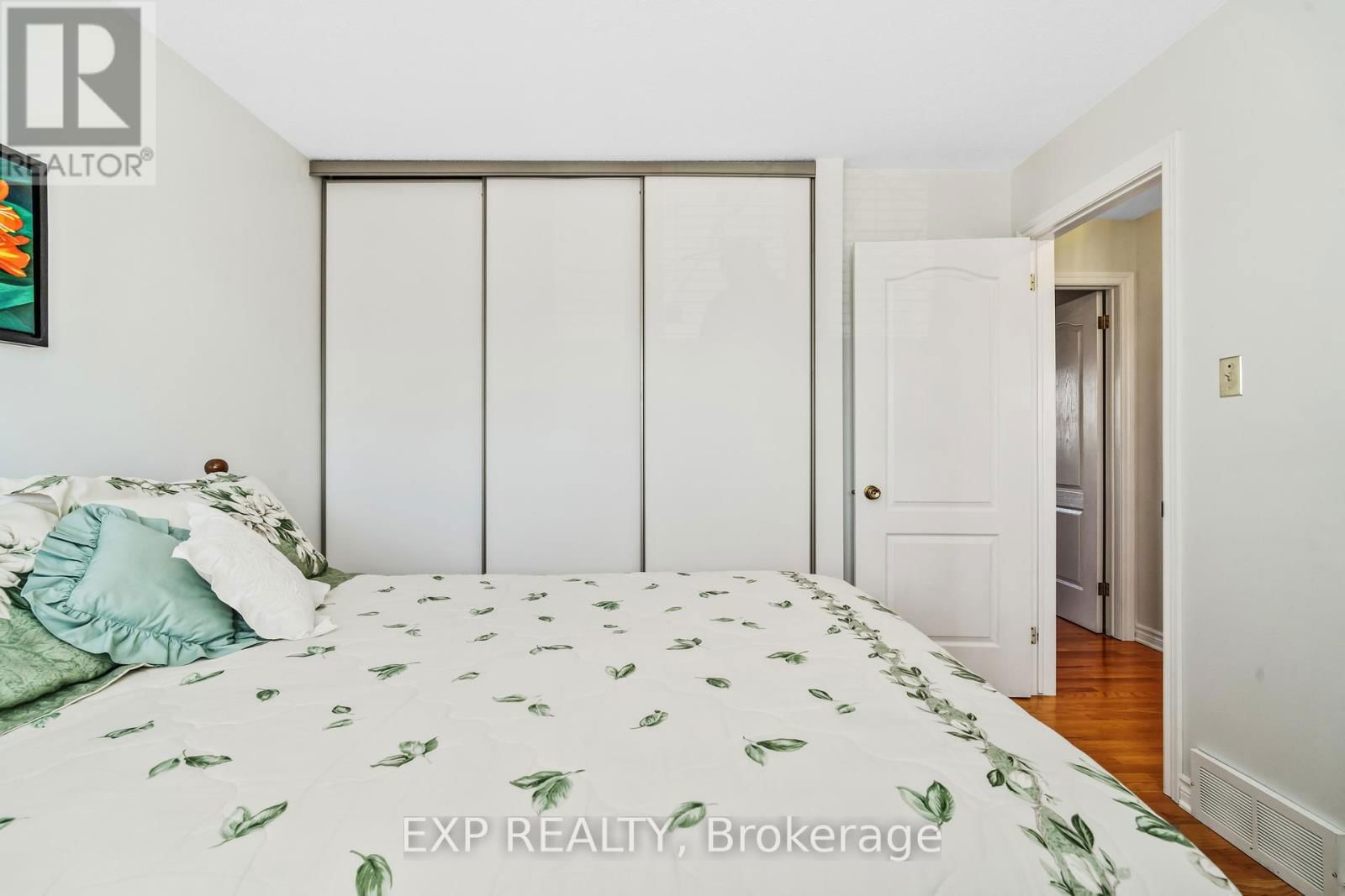 69 LONGDEN PLACE Image 30