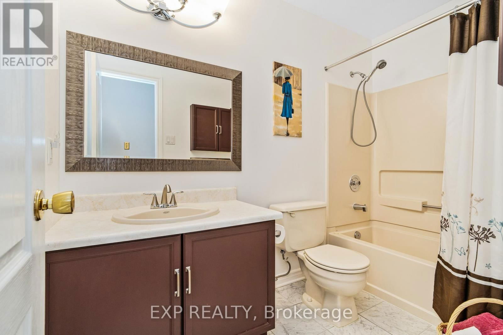 69 LONGDEN PLACE Image 31