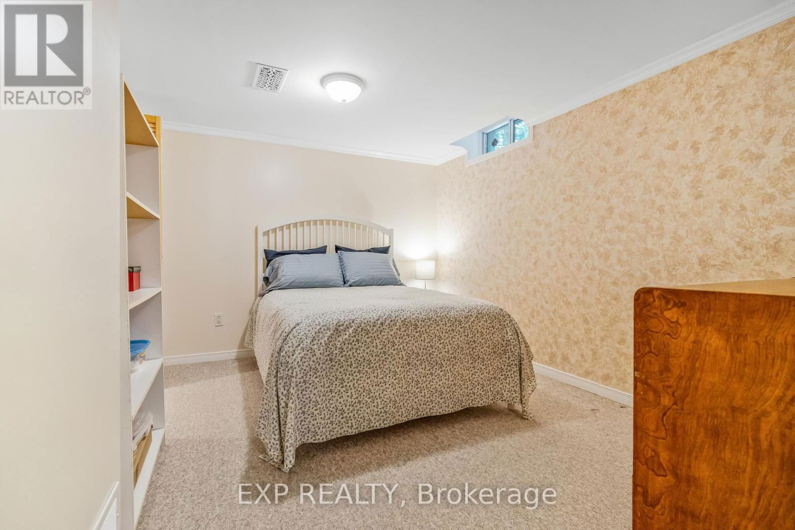 69 LONGDEN PLACE Image 38