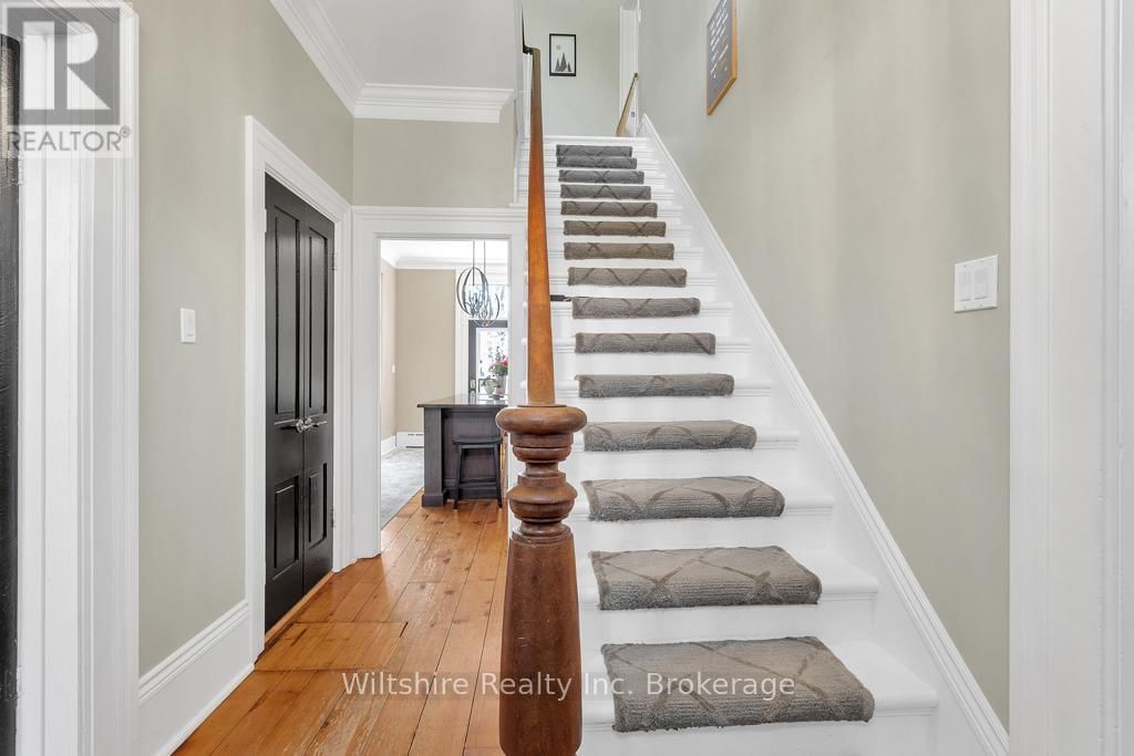 64 SOUTH STREET WEST Image 25
