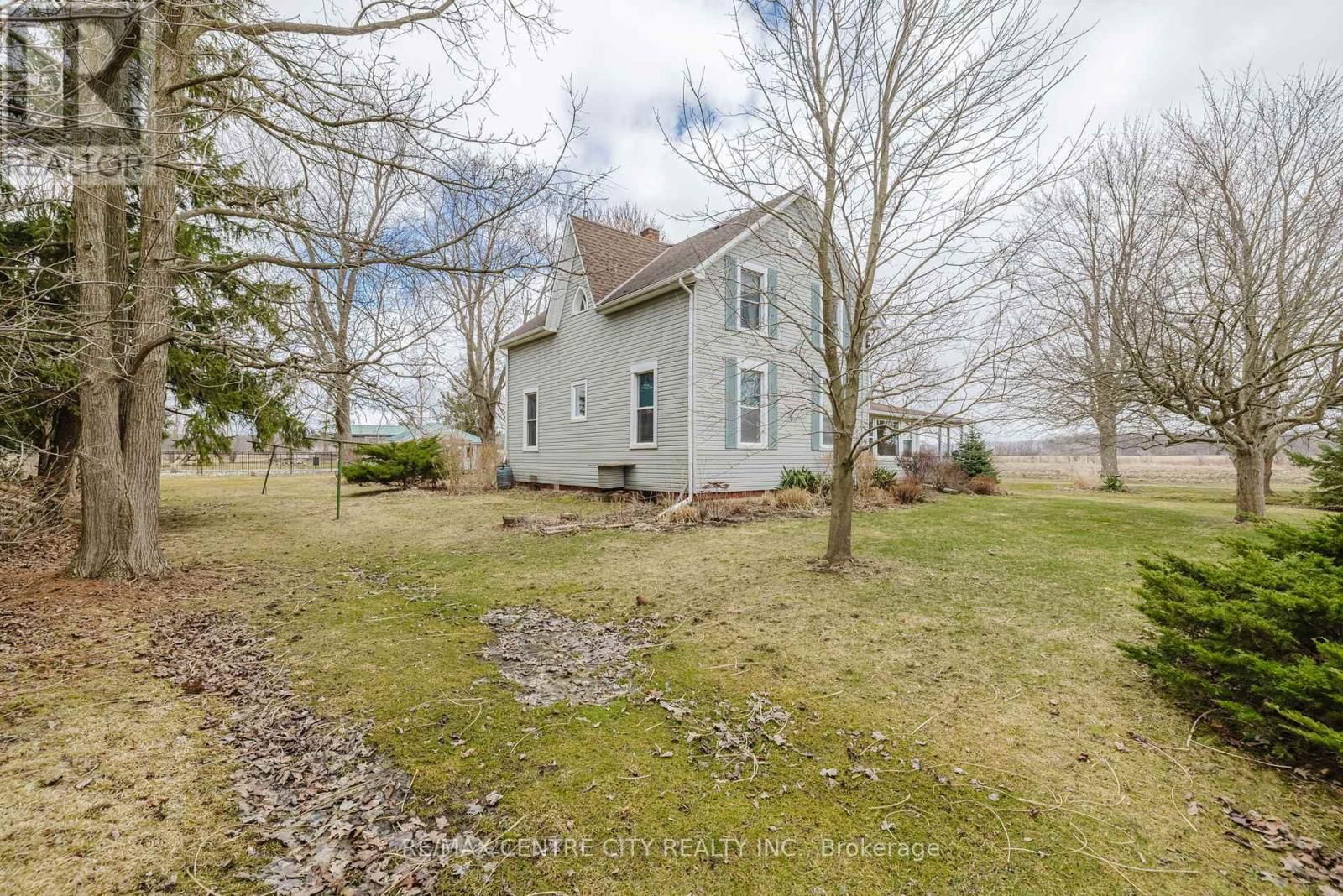21266 THAMES ROAD Image 30