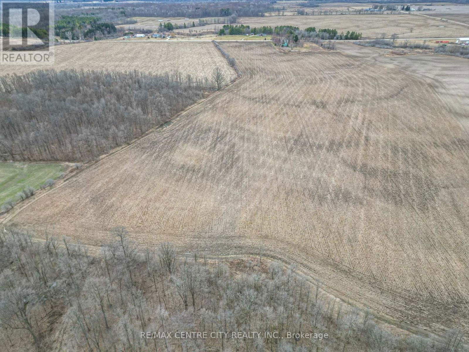 21266 THAMES ROAD Image 38