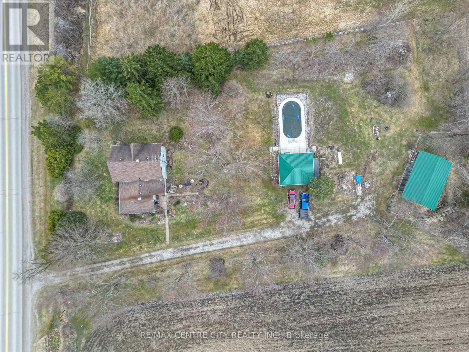 21266 THAMES ROAD Image 40