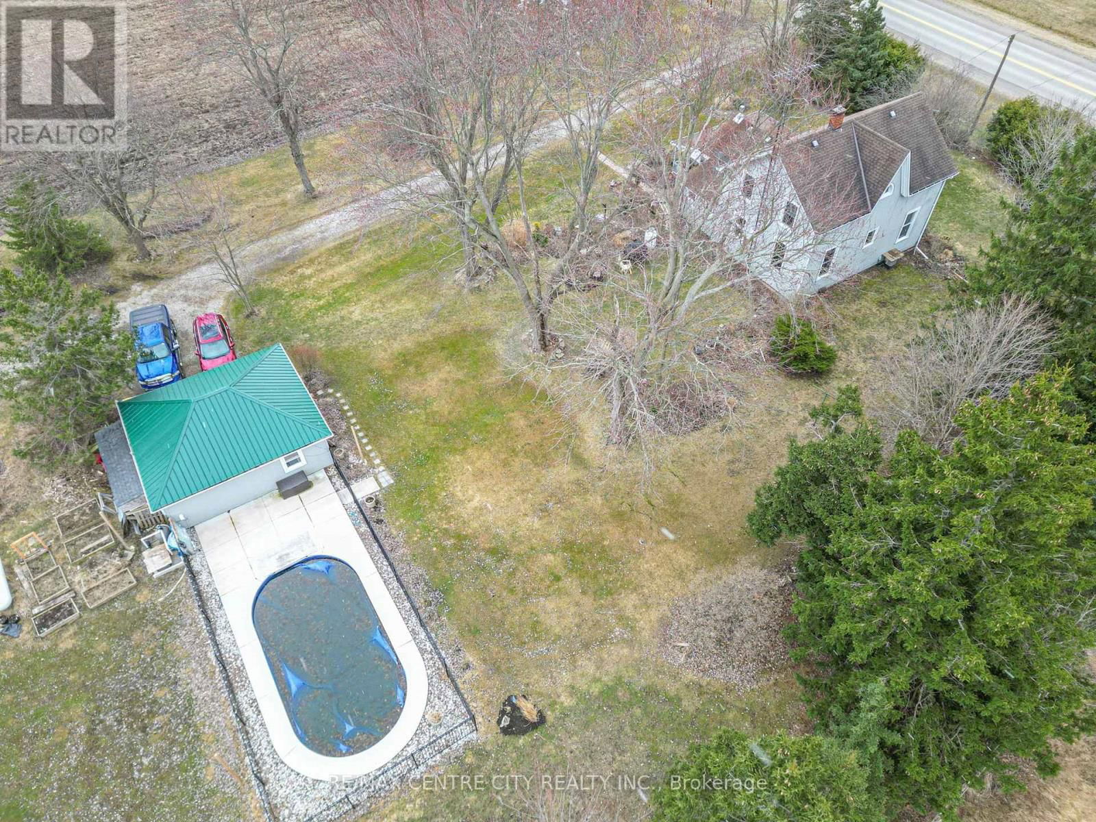 21266 THAMES ROAD Image 41