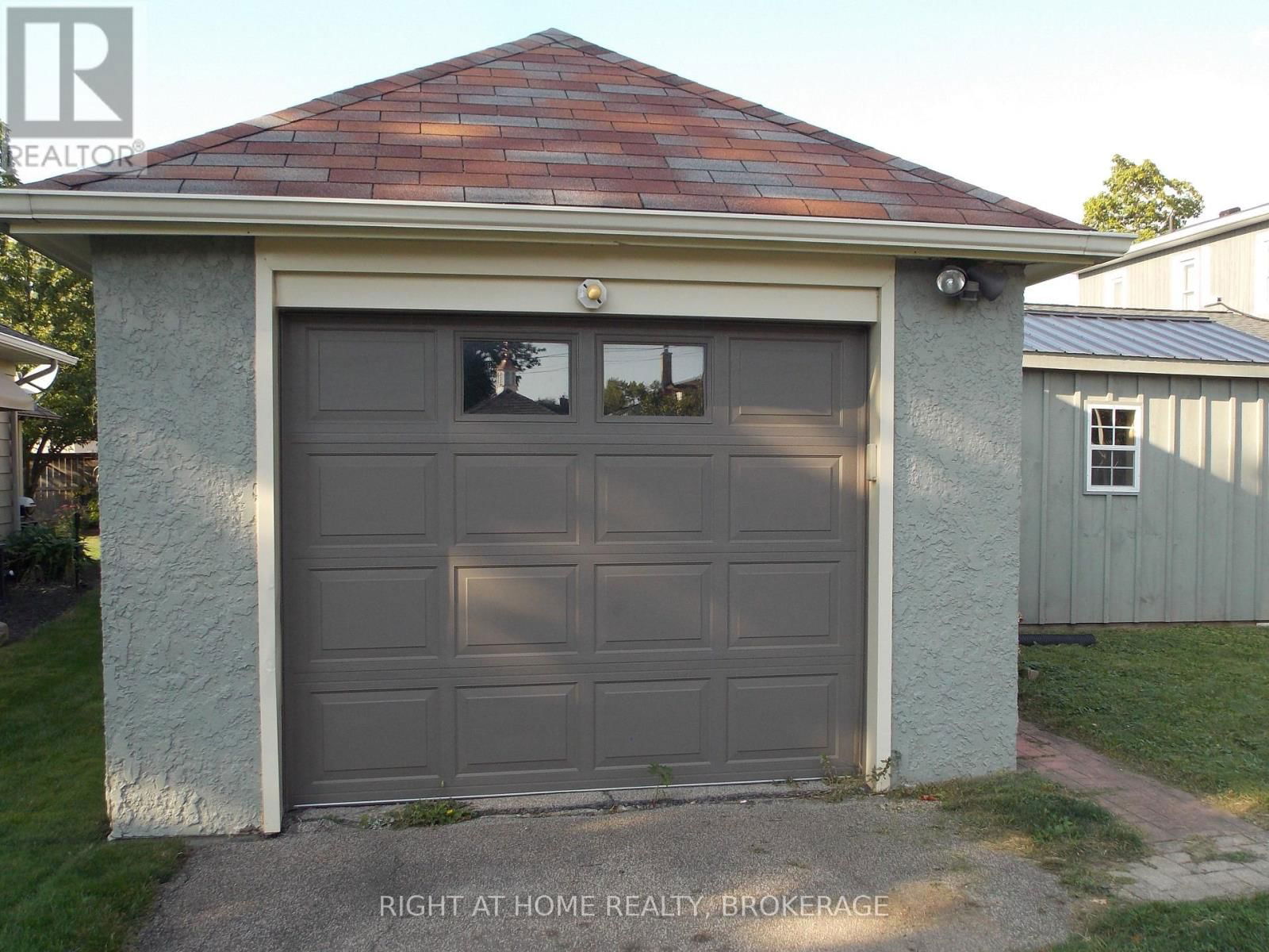 57 EDGAR STREET Image 35