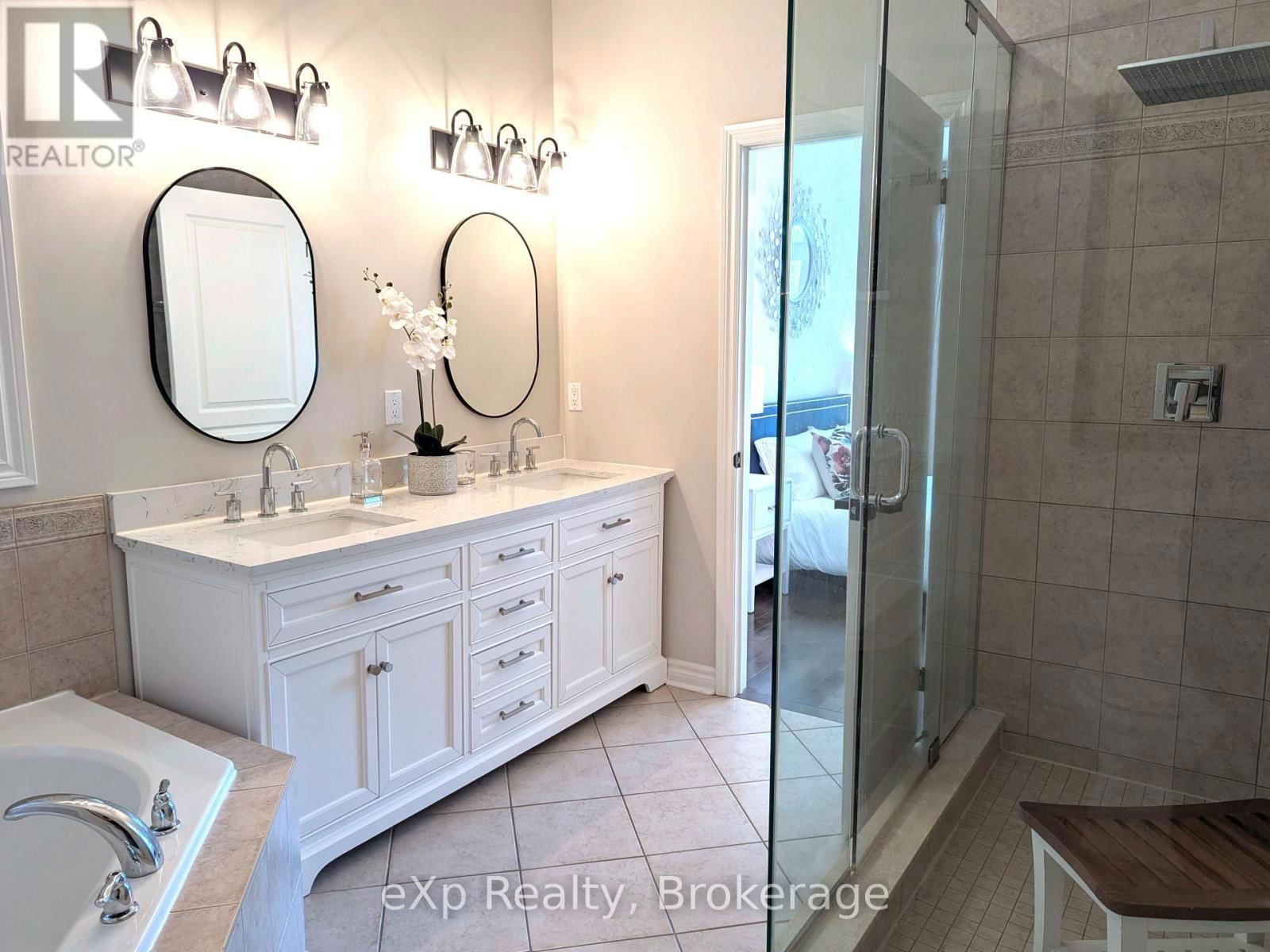 93 VAUGHAN STREET Image 22