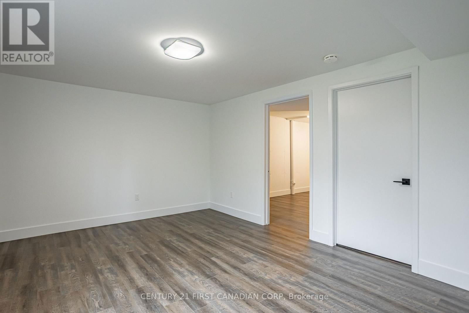 13 - 591 GRIFFITH STREET Image 28
