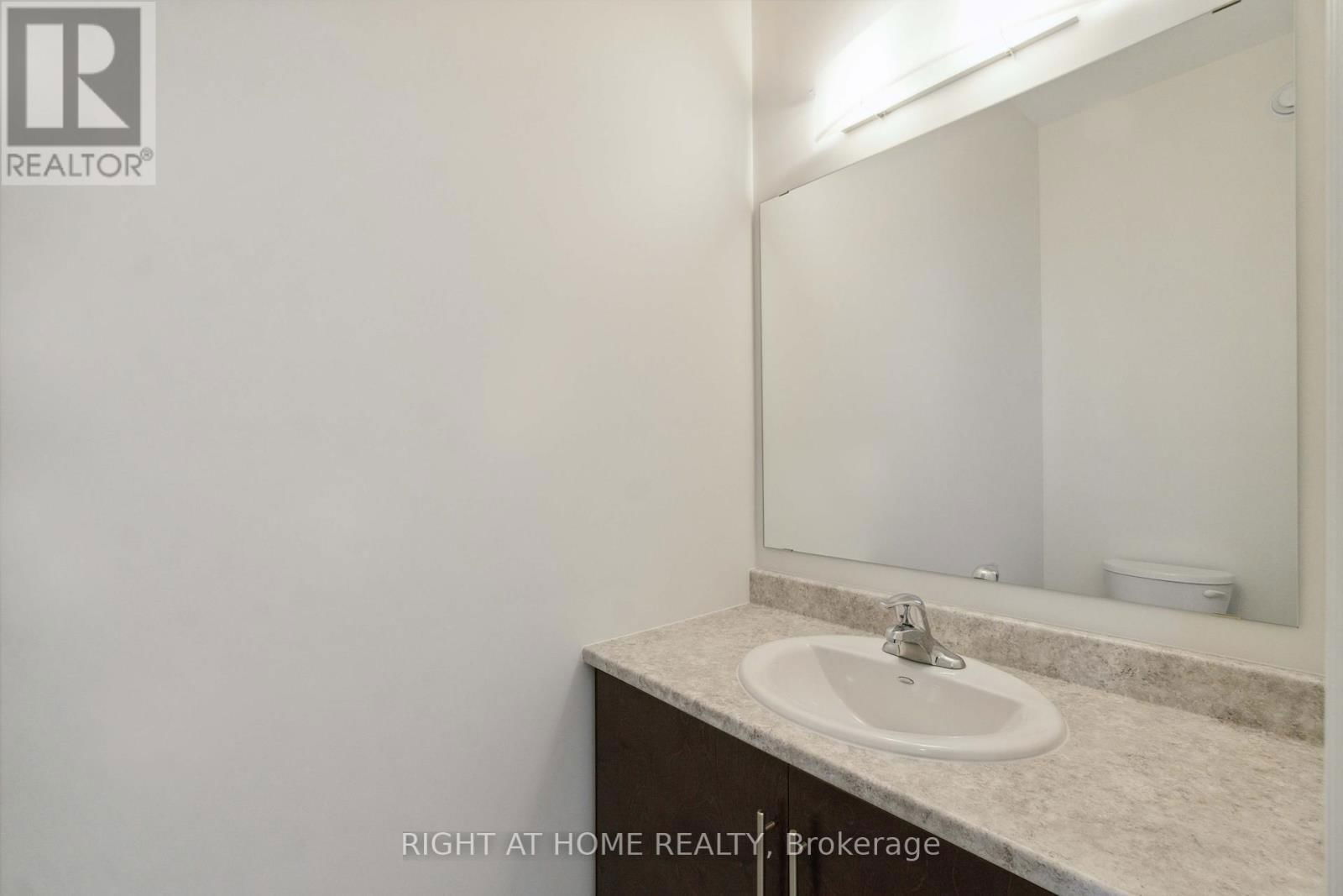 56 GRIFFITH WAY Image 41