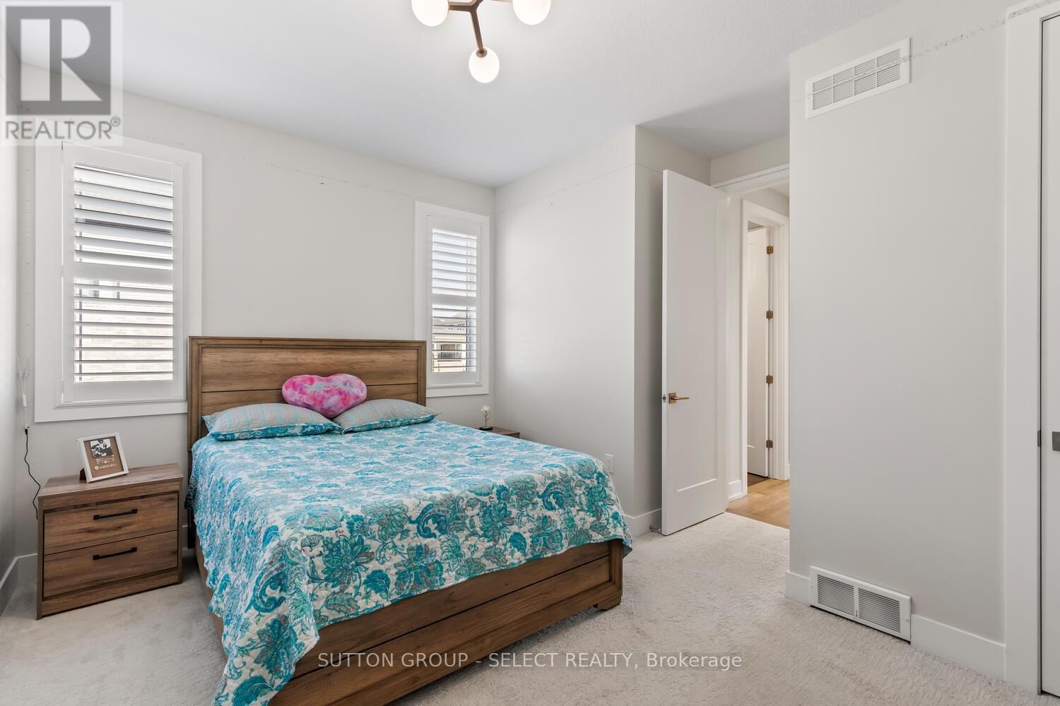 82 WAYSIDE LANE Image 21