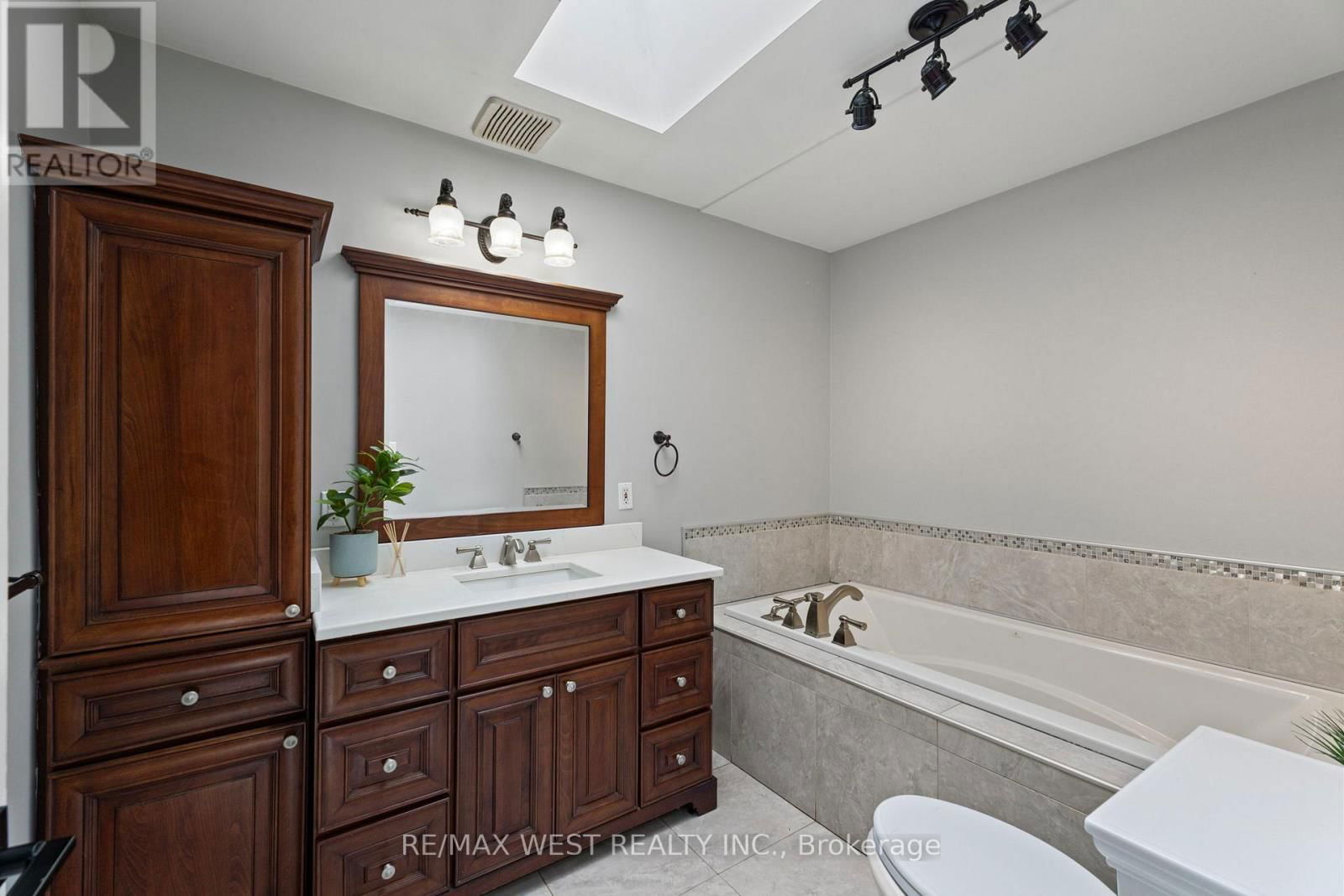 428 1 CHARLOTTEVILLE ROAD Image 12