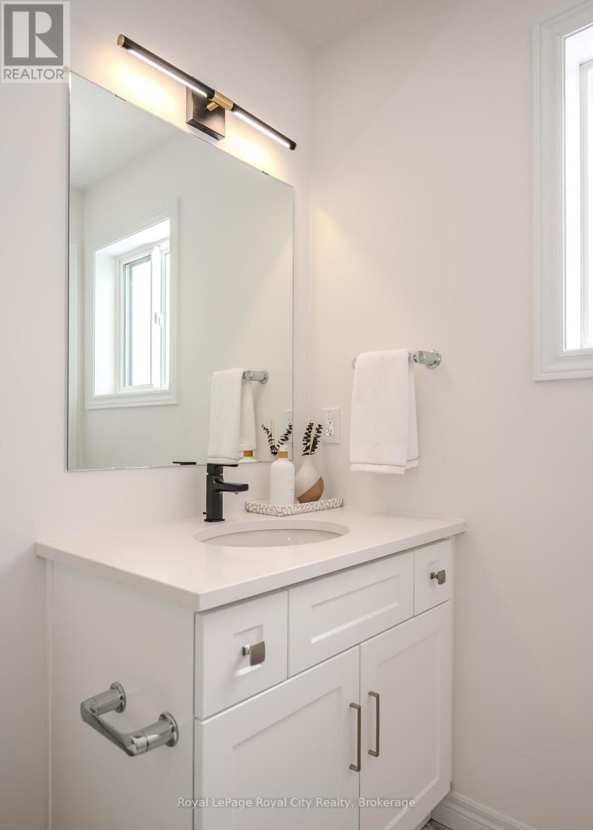 8 SORA LANE Image 18