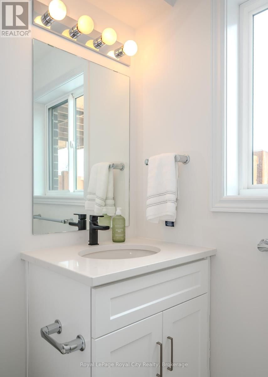 8 SORA LANE Image 19