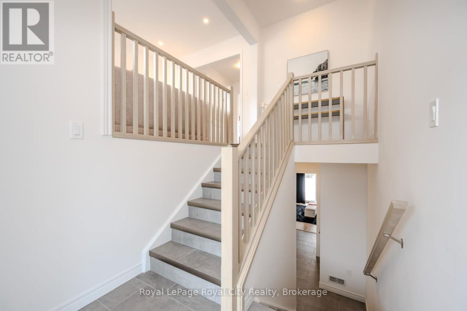 8 SORA LANE Image 3