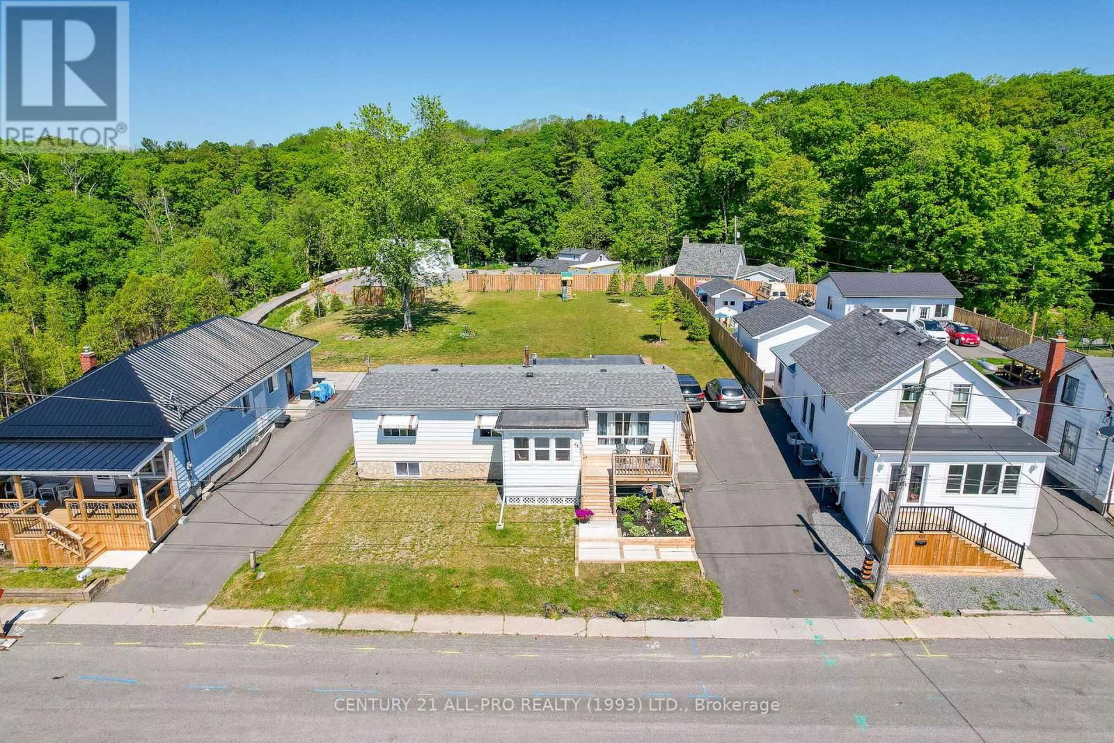 64 ALEXANDER STREET Image 5