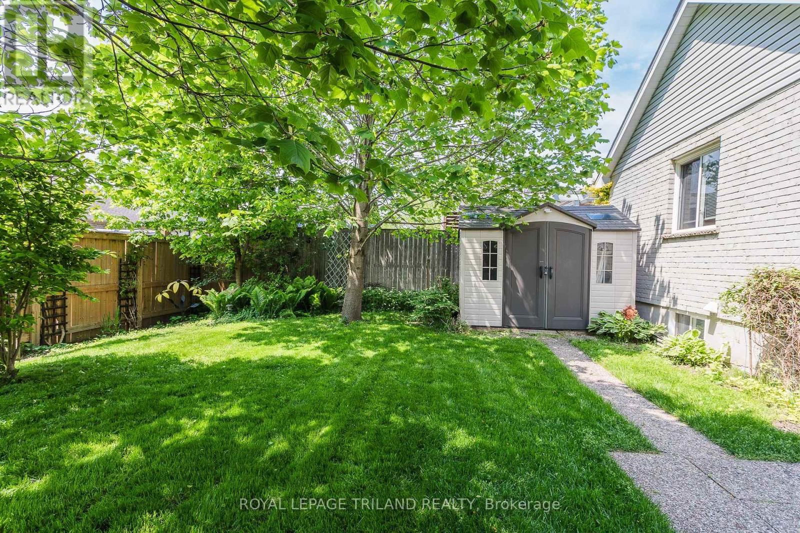 53 AUGUSTA CRESCENT Image 42