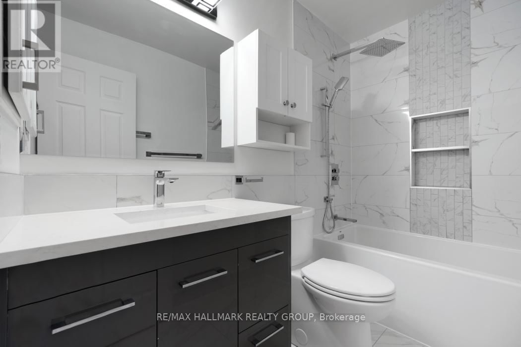 97 FORESTGLADE CRESCENT Image 15