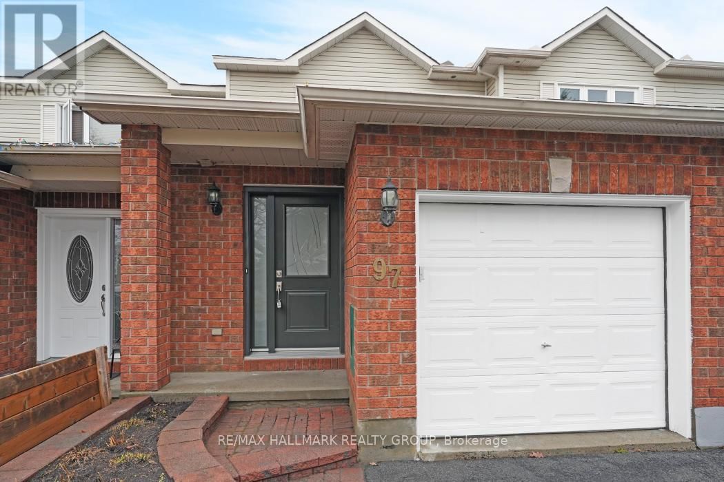 97 FORESTGLADE CRESCENT Image 2