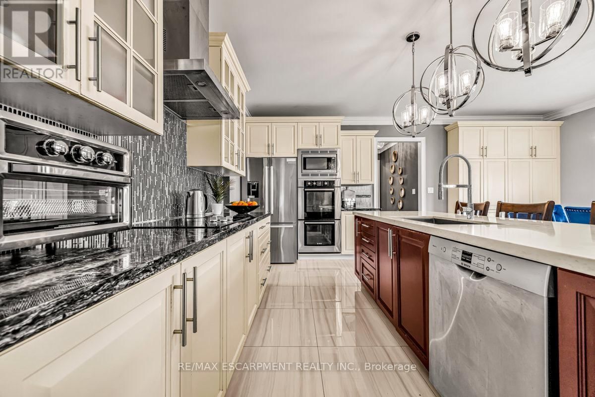 20 CHESSWOOD TRAIL Image 16